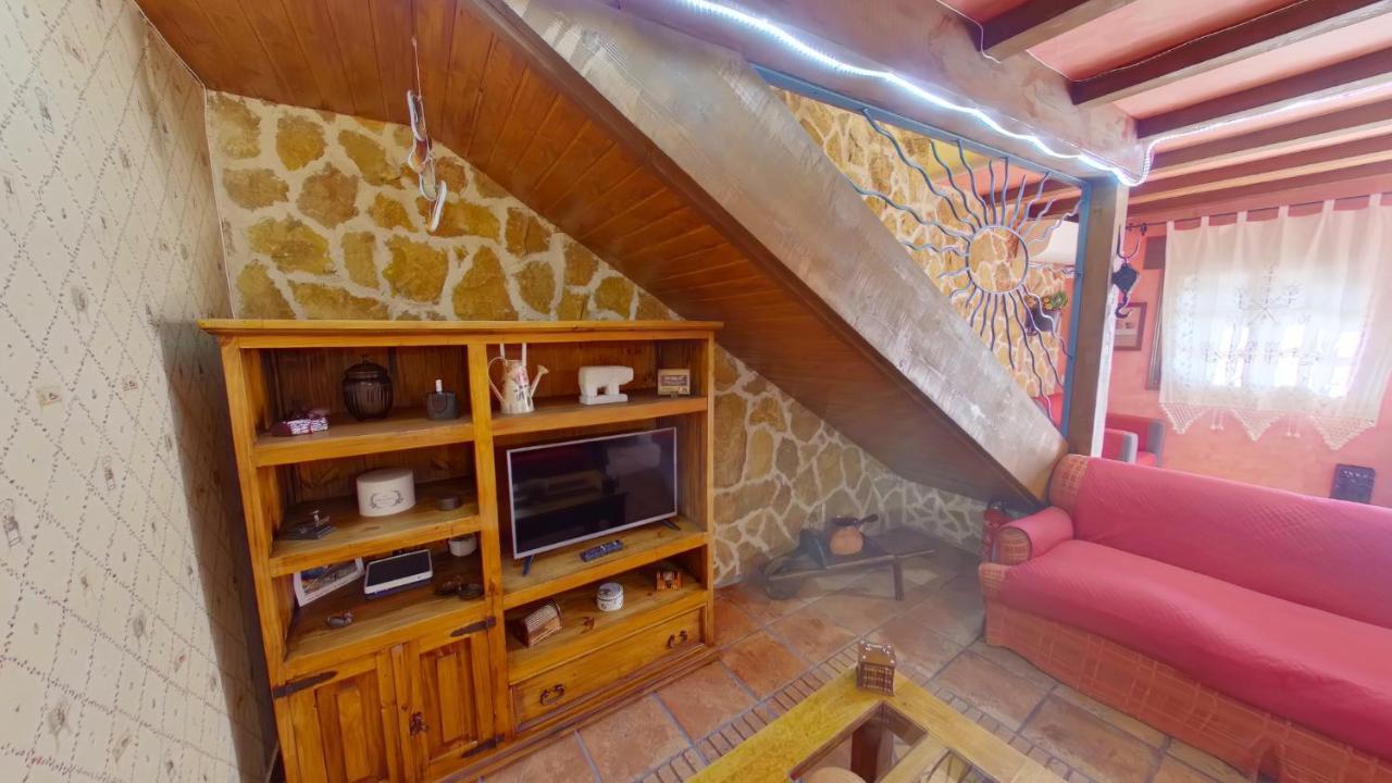 Ruralrut-El Tiemblo Wifi, Cabina De Hidromasaje, Aire Acondicionado Y A Pocos Metros De Zonas De Bano Naturales Exteriör bild