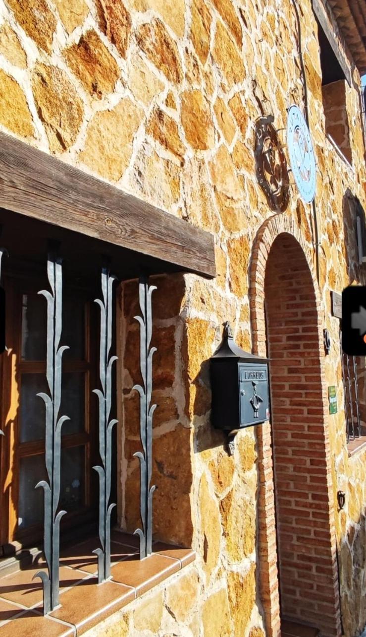 Ruralrut-El Tiemblo Wifi, Cabina De Hidromasaje, Aire Acondicionado Y A Pocos Metros De Zonas De Bano Naturales Exteriör bild